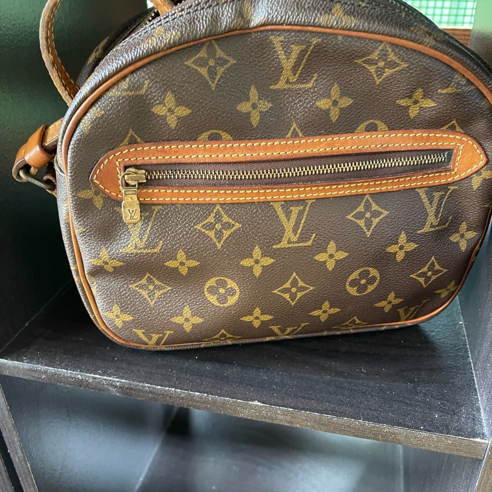 Louis Vuitton Senlis